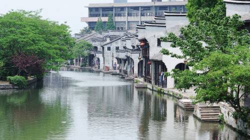 浙江西塘古鎮(zhèn)、桐廬OMG心跳樂園、網(wǎng)紅龍鱗壩、錦繡風(fēng)水洞純玩三日游